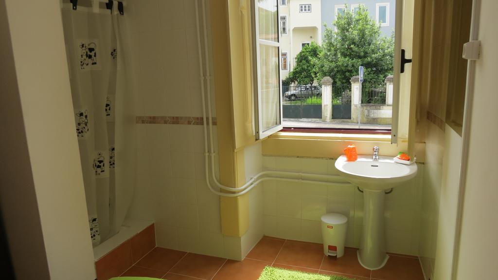 Alojamento Local Duarte'S Coimbra Room photo